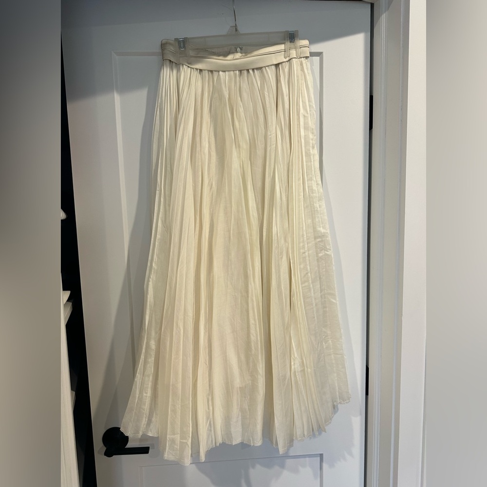 Commense Cream Pleated Maxi Skirt - Picture 4 of 8